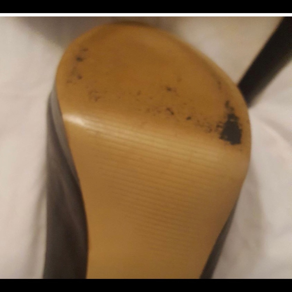 Pumps - Picture 5 of 5